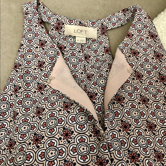 LOFT keyhole spring printed sleeveless blouse - Picture 1 of 7